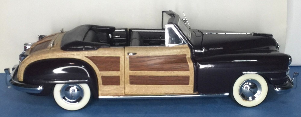 Danbury Mint 1948 Chrysler Town & Country 1:24 Scale Diecast Model Car