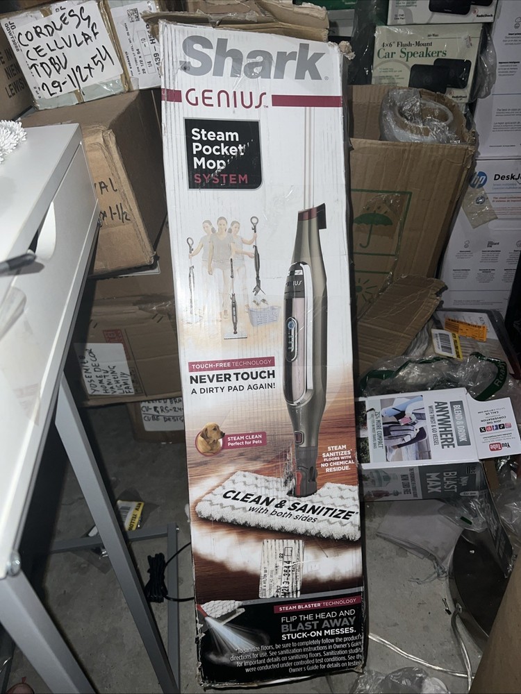 Shark® VACMOP™ Cordless Hard Floor System with Disposable VACMOP™ Pad, VM200