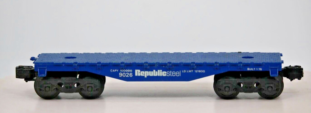 1975 Lionel Republic Steel 9026 O Gauge Blue Flat Car 1:48 Scale Vintage