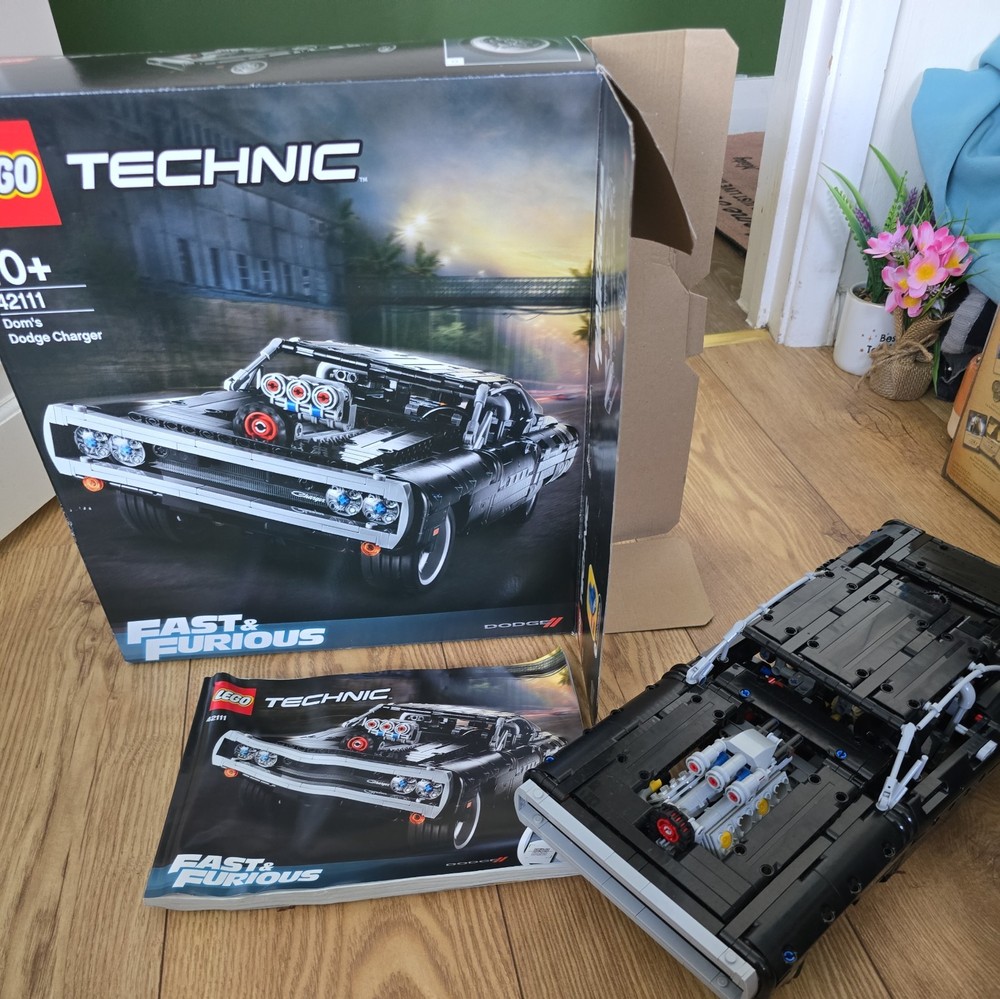 LEGO Technic Dom's Charger Set 42111