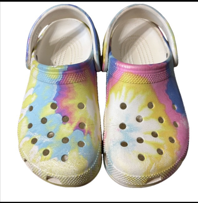 Croc’s Classic Kids Tie-Dye Clogs  size J 7  Unisex