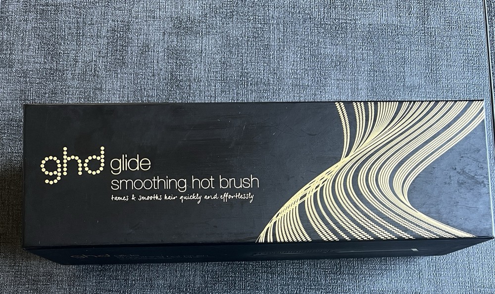 ghd Glide 7608 Professional Performance Hot Brush