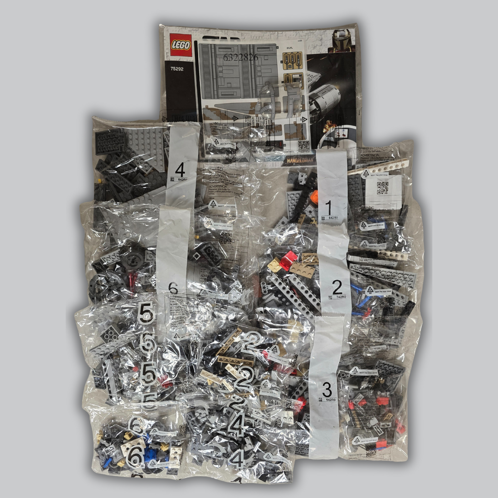 LEGO Star Wars Razor Crest 75292 Building Set No Original Box