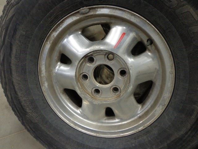 Wheel 16x7 Rounded Spokes Opt QC3 Fits 99-03 SIERRA 1500 PICKUP 2053814