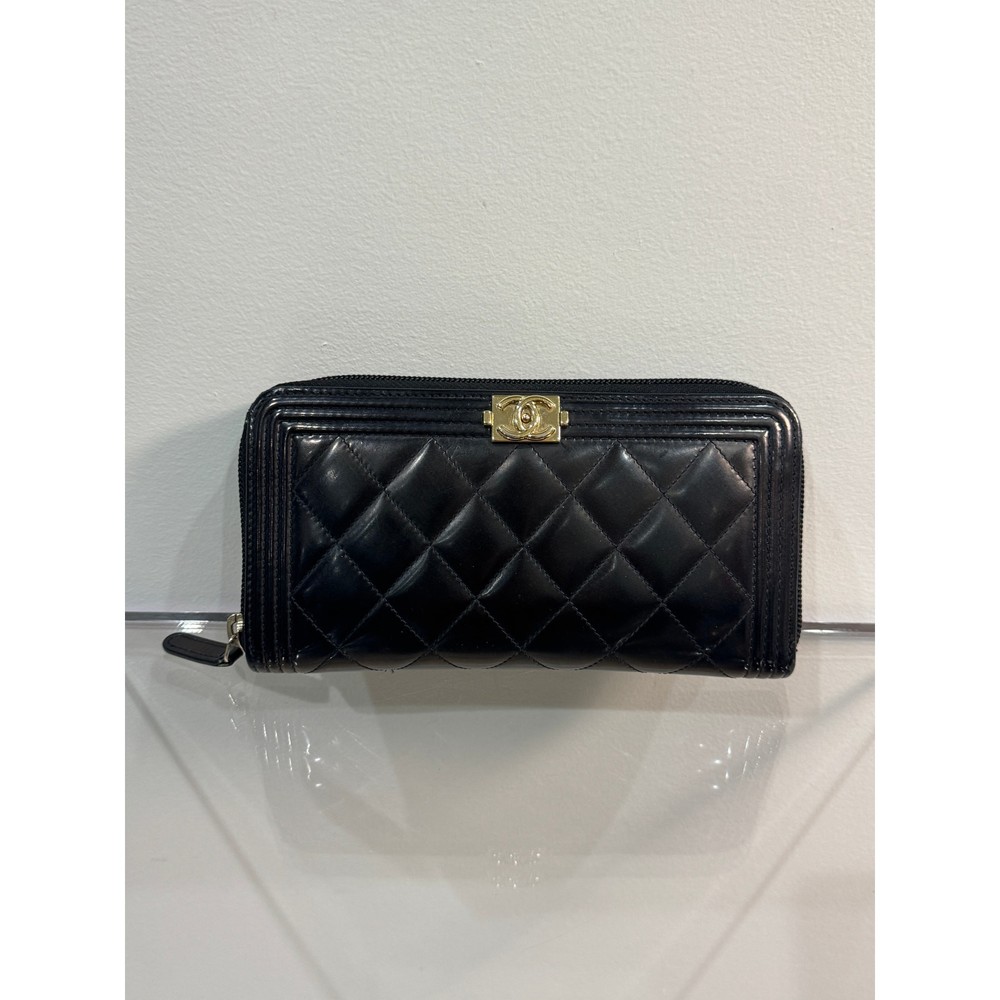 CHANEL - Boy Wallet, Metallic Calfskin, Black/Shiny Lt Gold