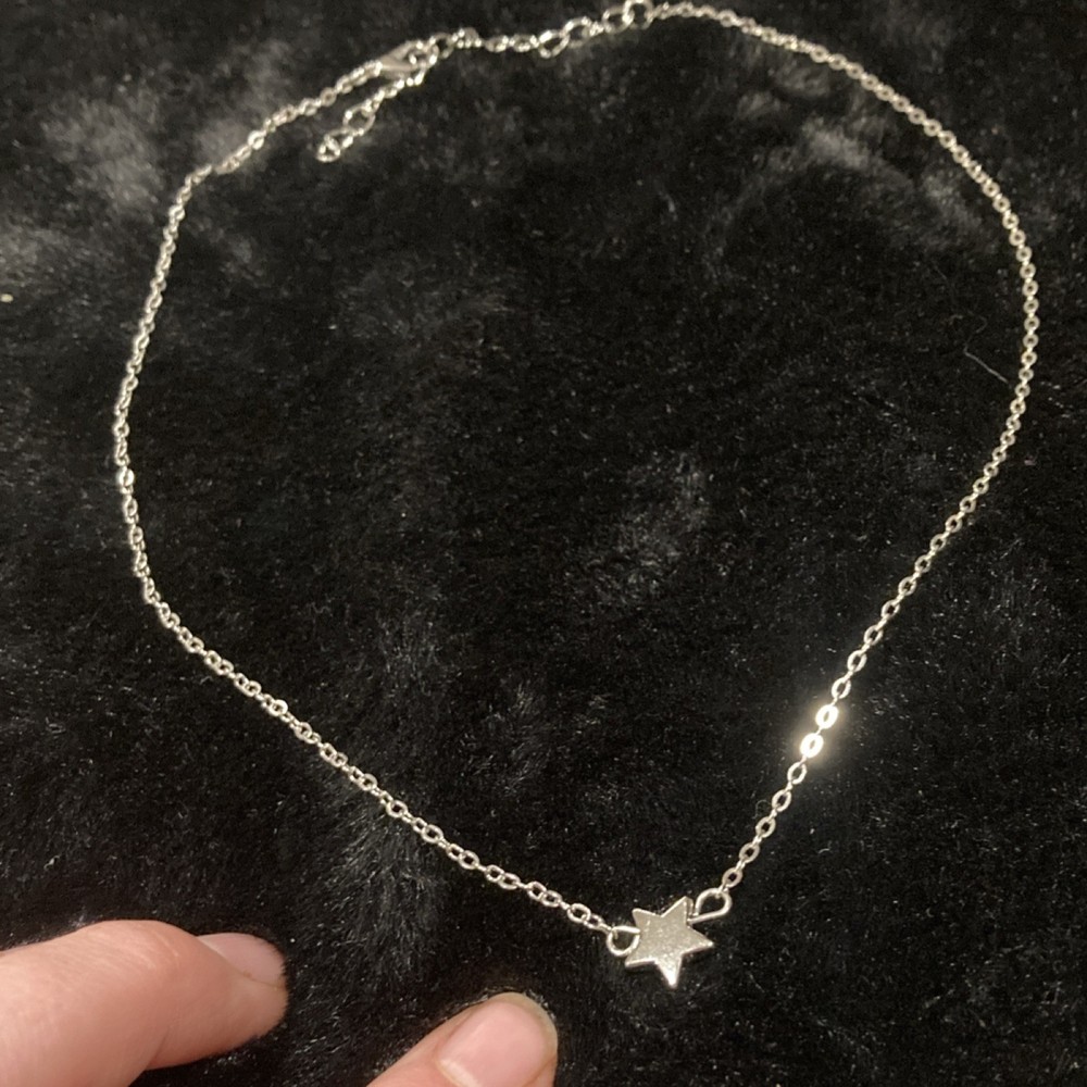 Silver tone star charm pendant cable chain necklace lobster closure