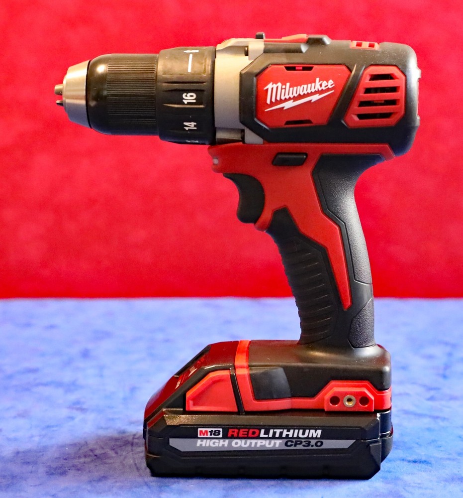 Milwaukee M18 1/2 Inch Drill Driver with 3.0 HO Battery 2606-20
