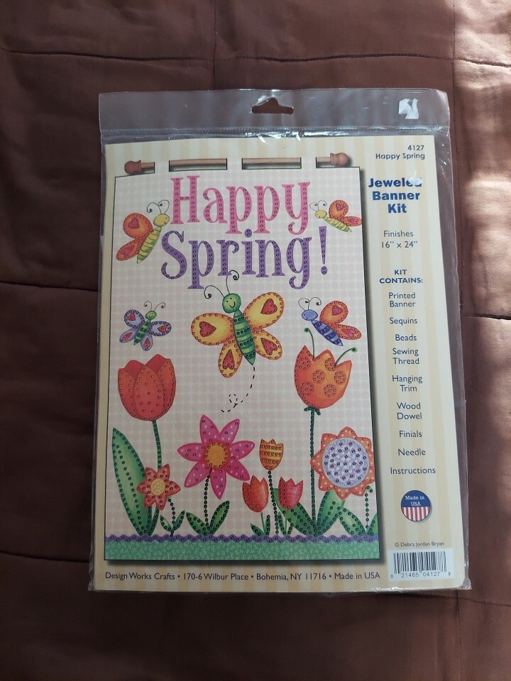 New Design Works Crafts Happy Spring Jewel/ Sequin Banner Kit 16