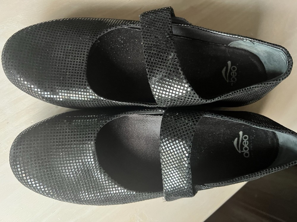 Abeo Women’s Size 8.5 Black Leather Mary Jane Style Comfort Shoes
