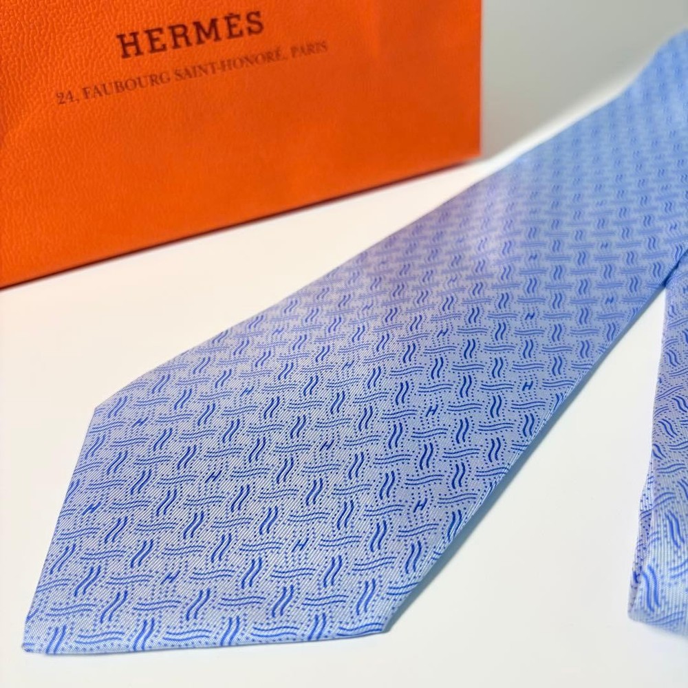 HERMES Necktie Tie Light Blue All over small pattern 100% Silk Made in France