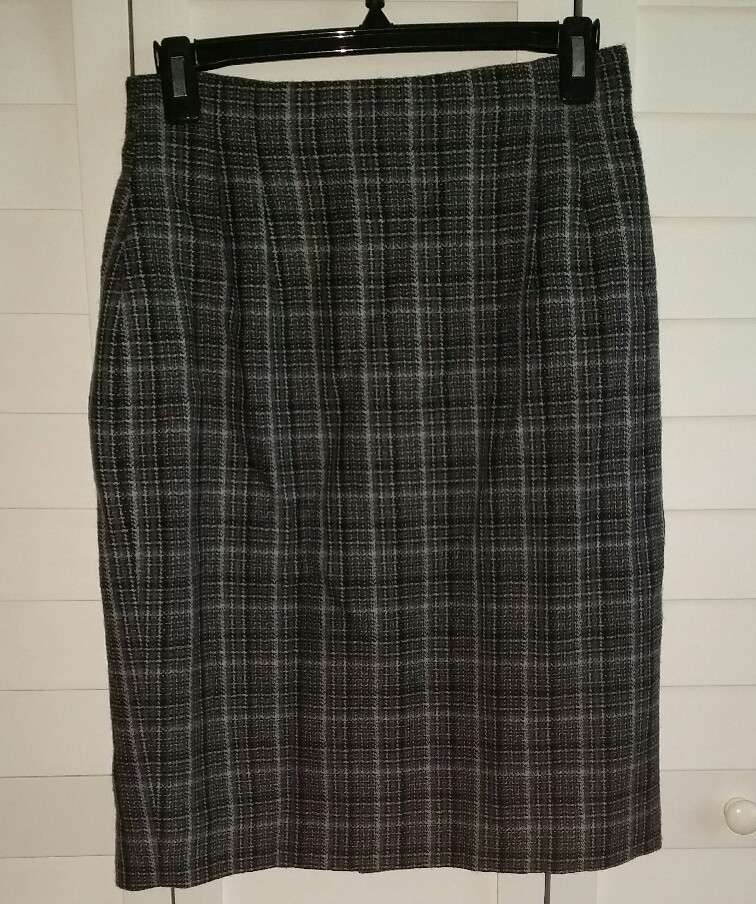 JONES NEW YORK GRAY BLACK PLAID WOOL PENCIL SKIRT SIZE 4 S SMALL