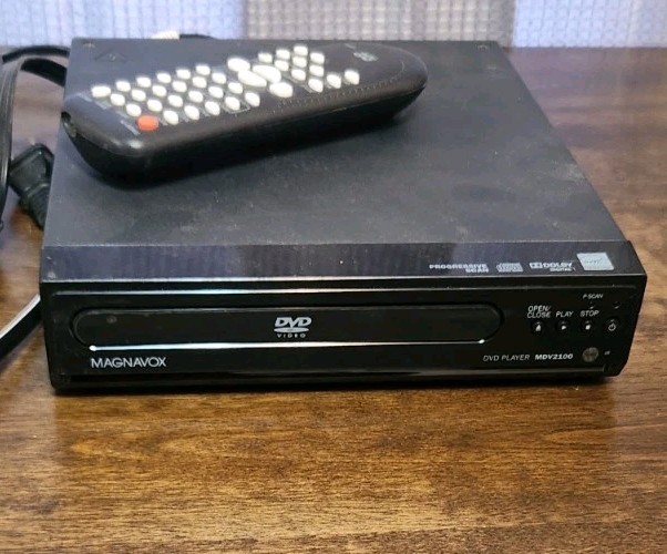 Magnavox 19-inch MDV2100 DVD Player with Remote Control  