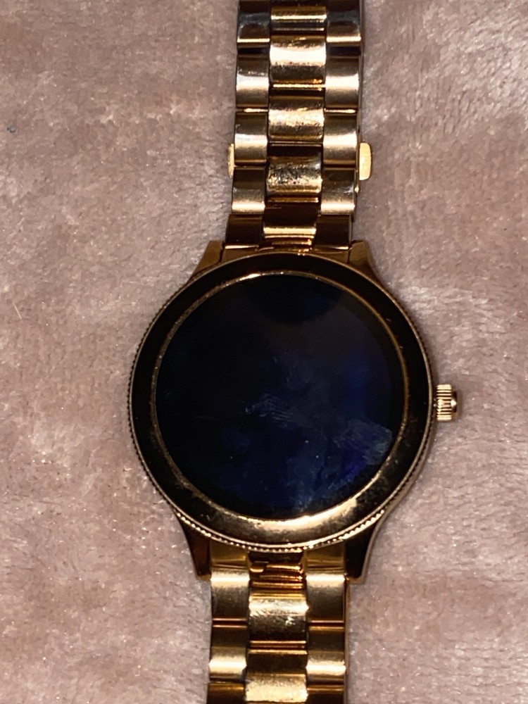 Fossil Rose Gold Smartwatch for Women with Stylish Design