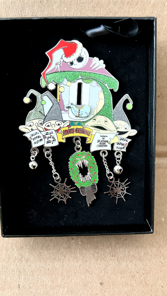 Disney World Nightmare Before Christmas Pins and Lanyard with Limited Edition Jumbo Pin  