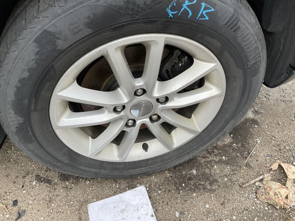 Wheel 17x6-1/2 Aluminum 10 Spoke Painted Silver Fits 13-19 JOURNEY 4699282