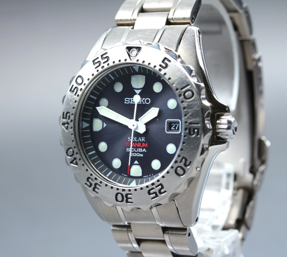 [Near MINT] SEIKO Solar Titanium Scuba V145-0AH0 Black Diver's Men's Watch JAPAN