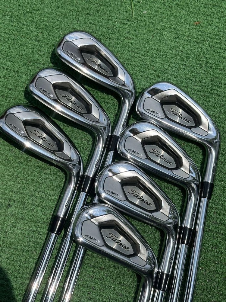 Titleist 718 AP3 Iron Set 4-9+PW with NSPRO950GH S Flex Right-Handed Golf Clubs Pre-Owned