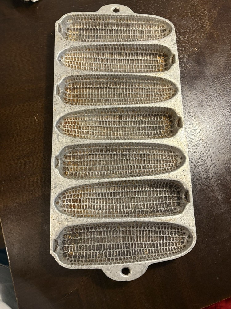 Wagner Ware Krusty Korn Kobs Cast Aluminum Cornbread Pan Vtg Pre 1920s “Senior”