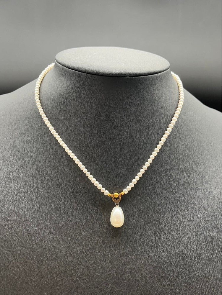 18k Gold Pearl Necklace