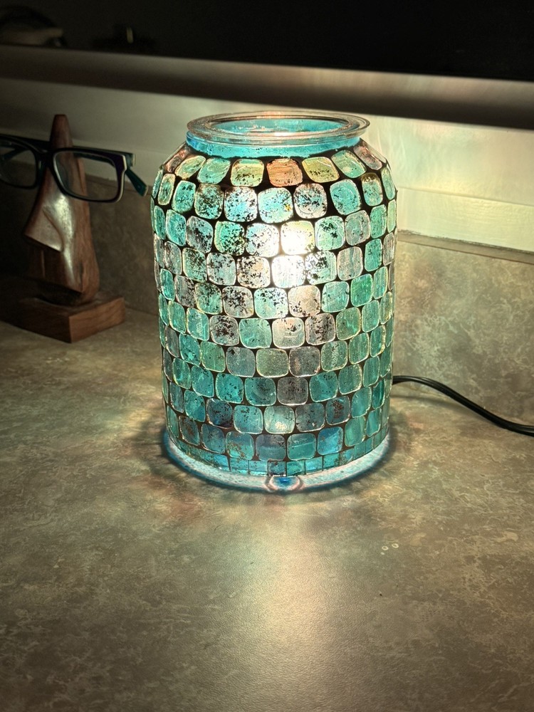 Scentsy Warmer On The Seashore Wax Warmer - NIB - RETIRED