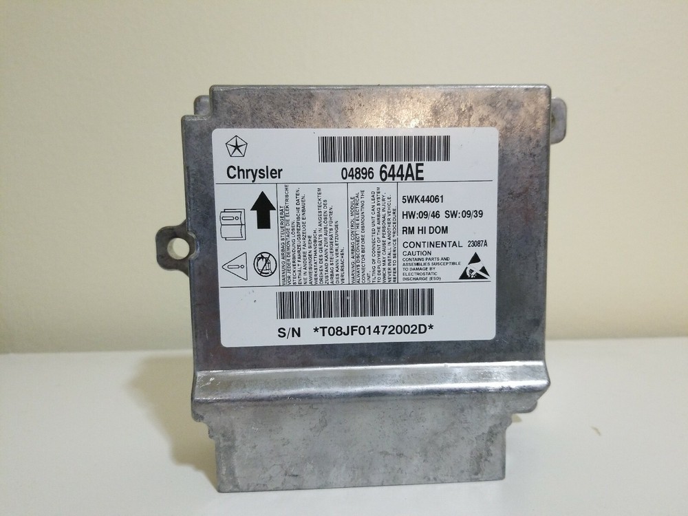 MOPAR ORIGINAL EQUIPMENT MODULE  04896644AE