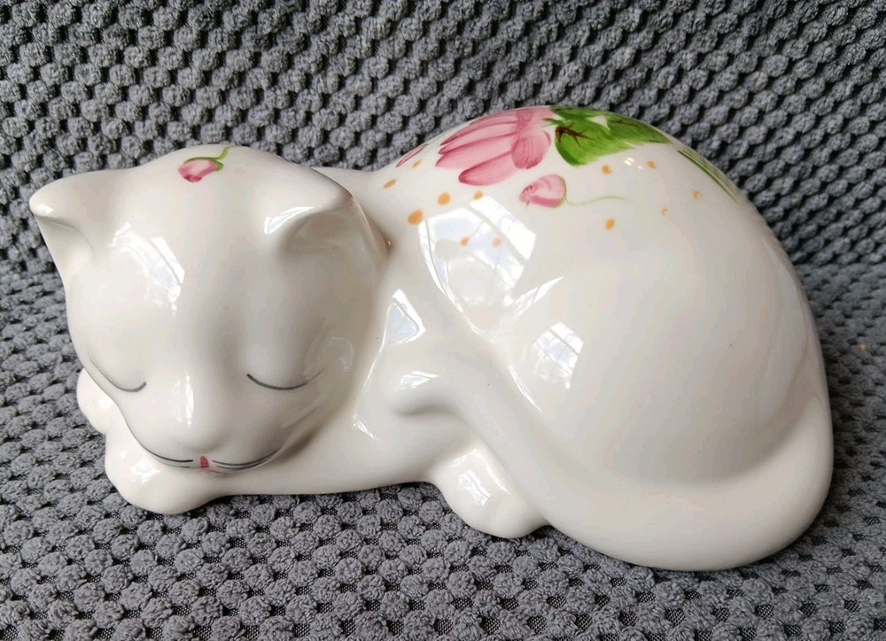 Vintage Hand Painted White Sleeping Cat Figurine with Pink Flowers USA Made  