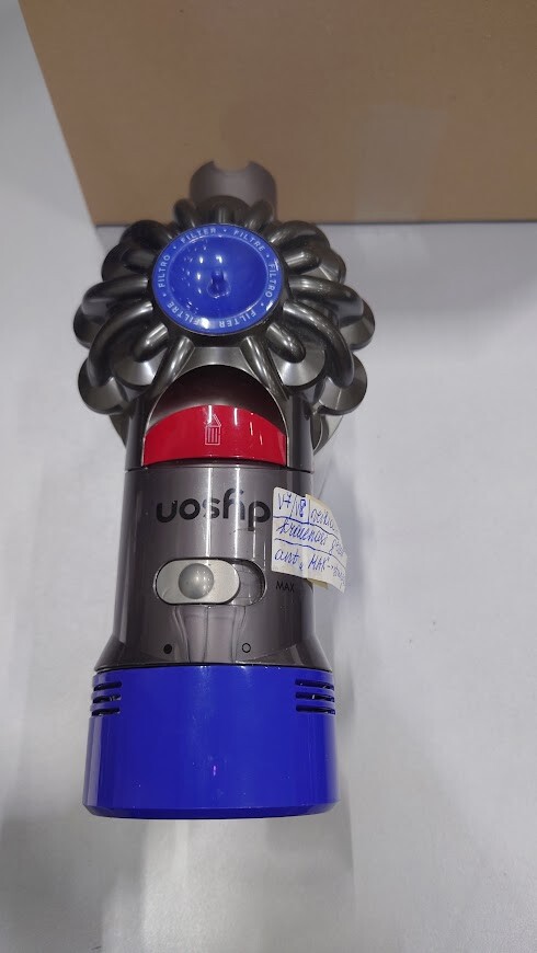 Dyson V7/V8 Cordless Vacuum - Used, Max Mode Issue, No Accessories