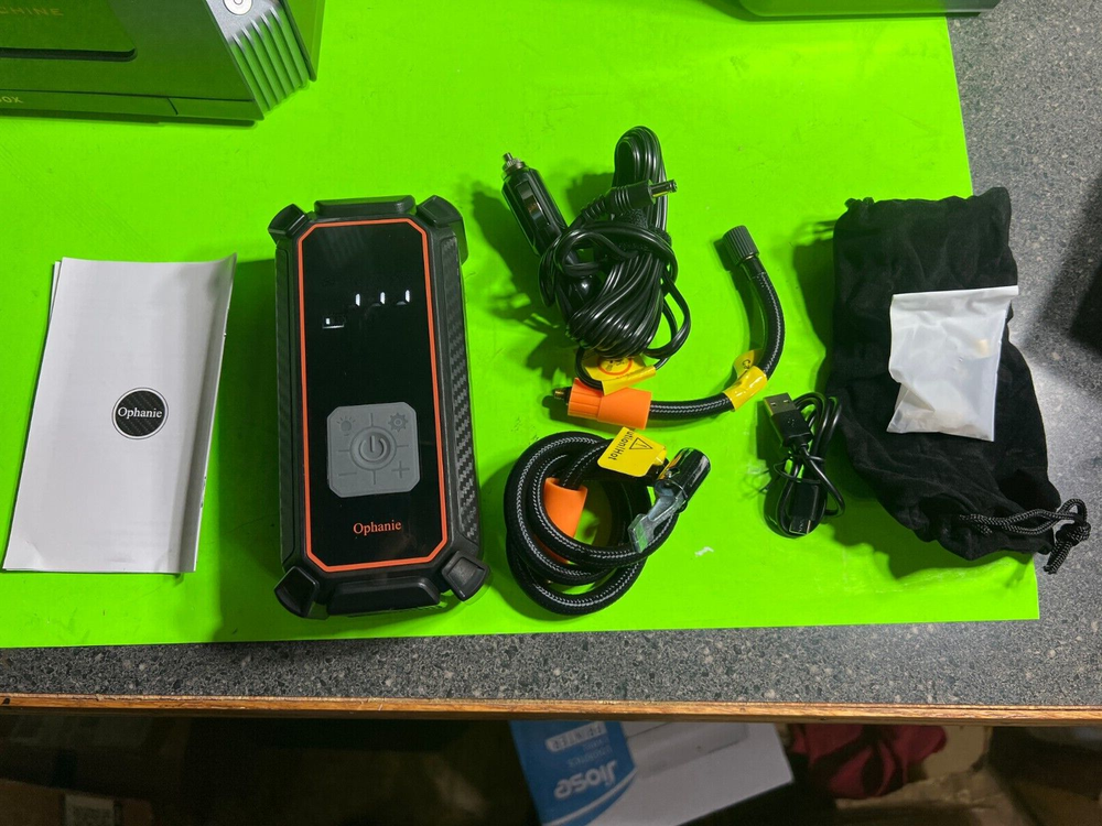 Ophanie Cordless Tire Inflator with 160 PSI Digital Gauge Portable Air Pump