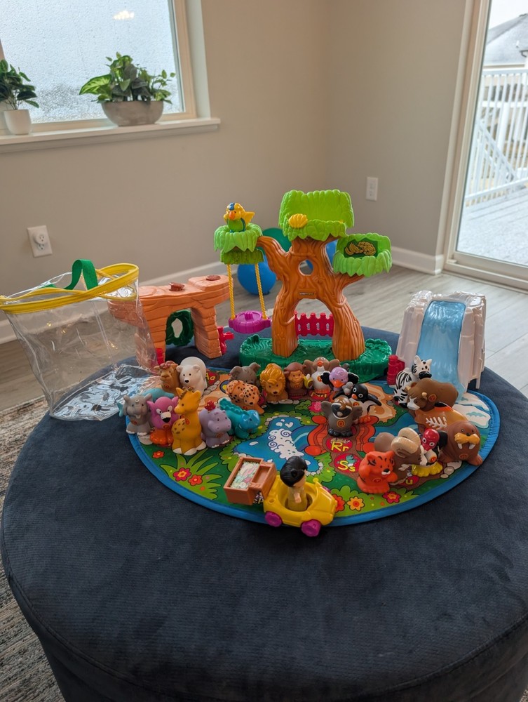 Fisher-Price Little People Animal Playset Figures Accessories ABC Treehouse