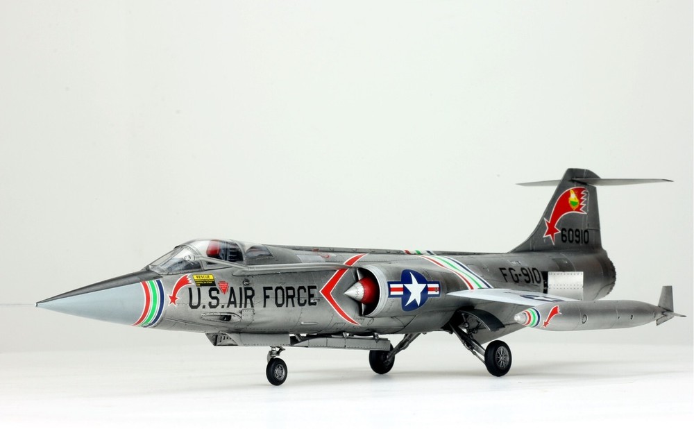 USAF F-104C Starfighter Vietnam War Pro Built Model 1:48 Scale-image