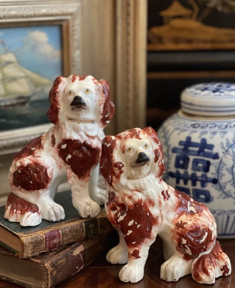 Glorious Antique 19C English Staffordshire Spaniel Fox Hunt Mantle Dog Pair 5.5”