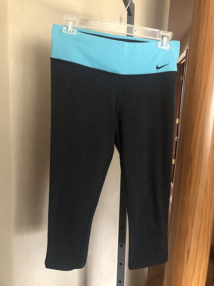 Legging capris Nike Drifit para mujer talla M