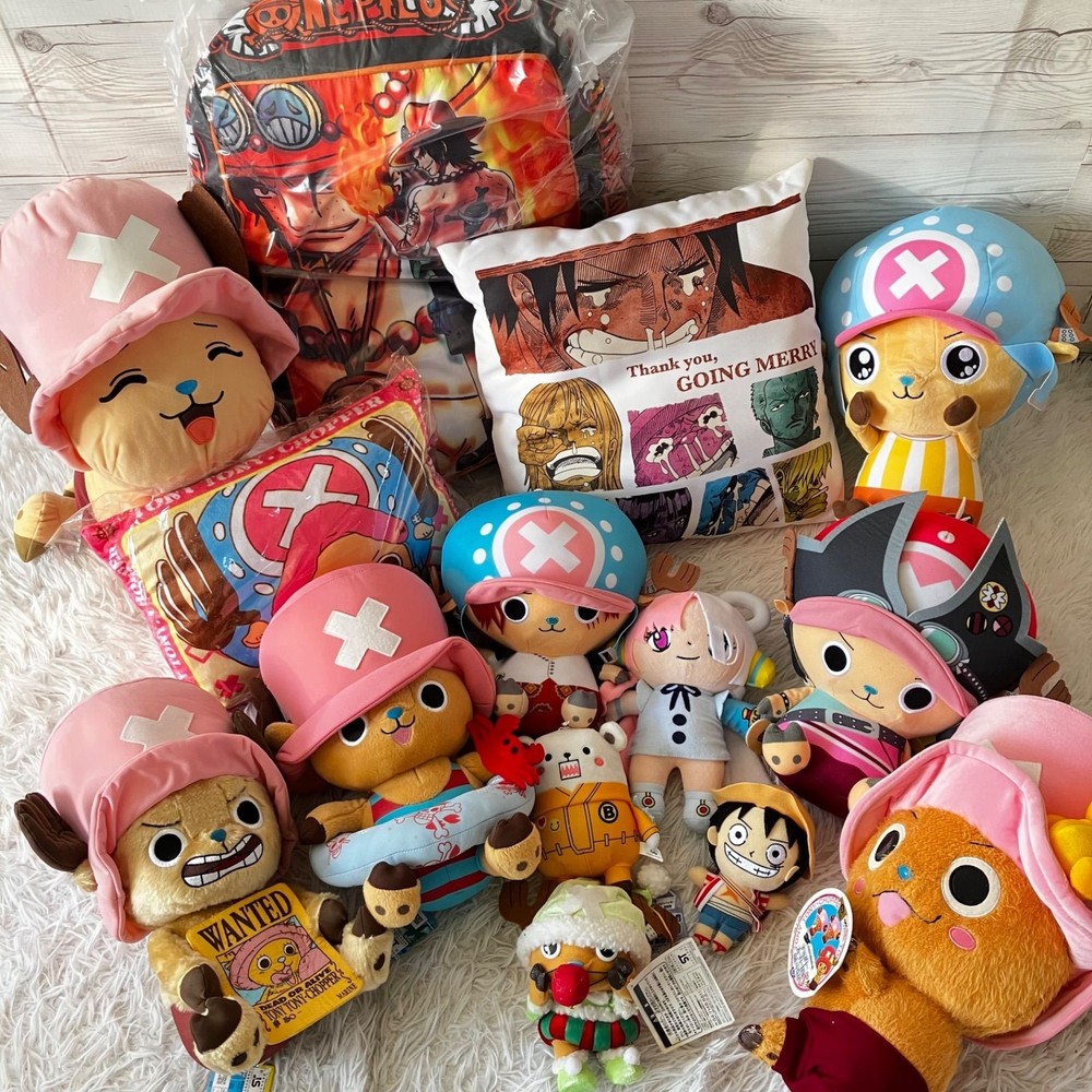 One Piece Chopper Plush Lot 14 Pieces with Tags Rare Early Edition Collectible