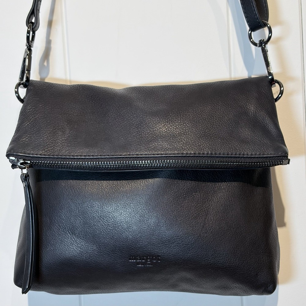 Margot New York Genuine Leather Foldover Crossbody Bag Adjustable Strap Black