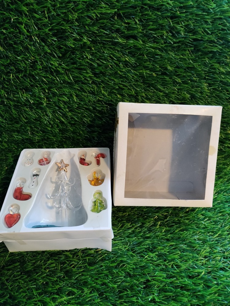 Mini Glass Christmas Tree With 9 Ornaments By Christmas House 4“ Tall Item#76673