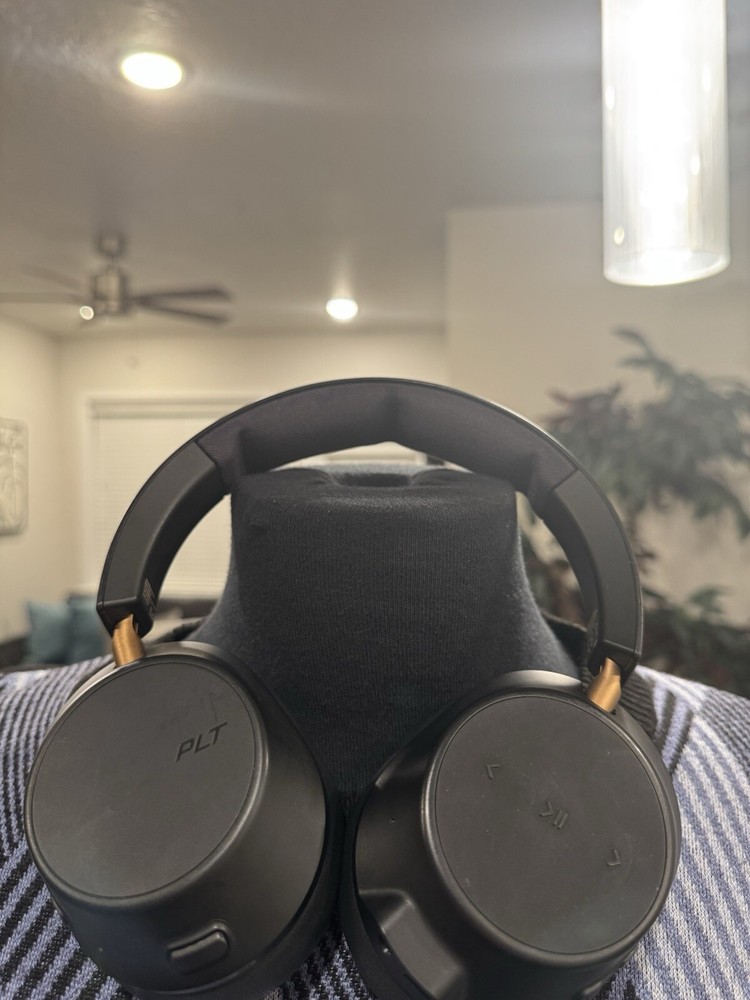 Plantronics BackBeat GO 810 Wireless Headphones, Active Noise Canceling Over Ear