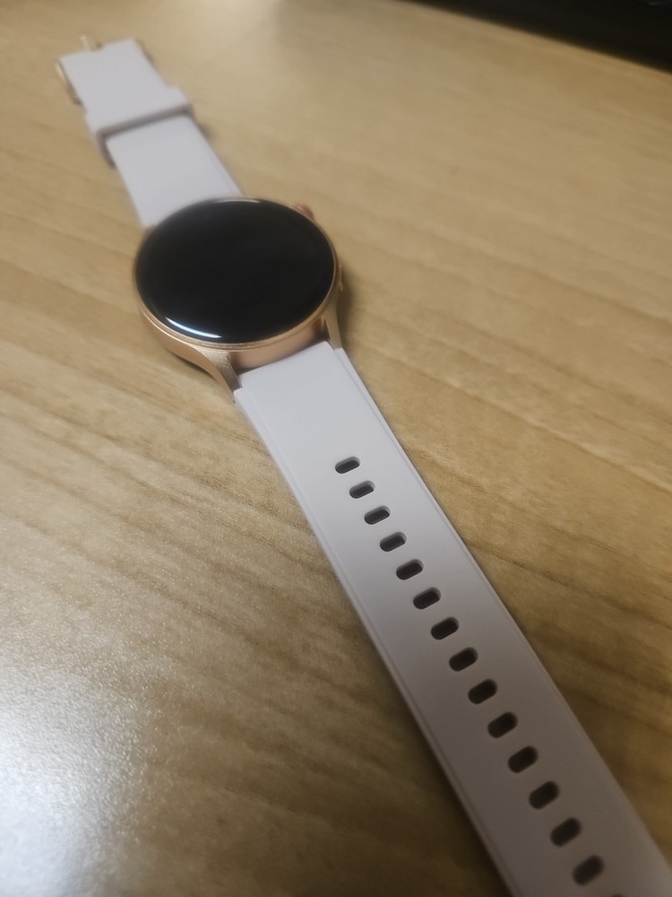 HUAWEI Watch 6 Smart Fitness Tracker with Health Monitoring