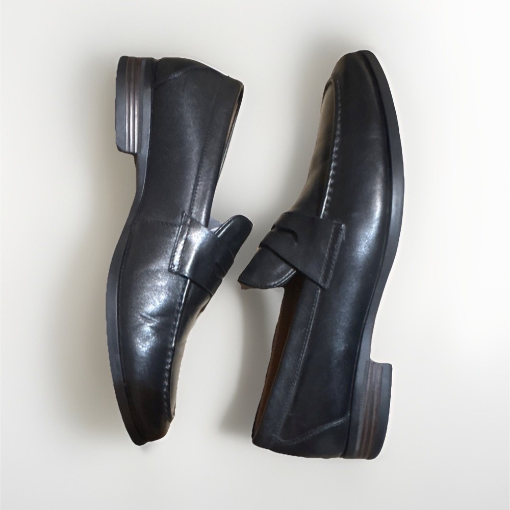 Steve Madden Men's Black Leather Loafer Slip On Dress Shoes Round Toe Logo
