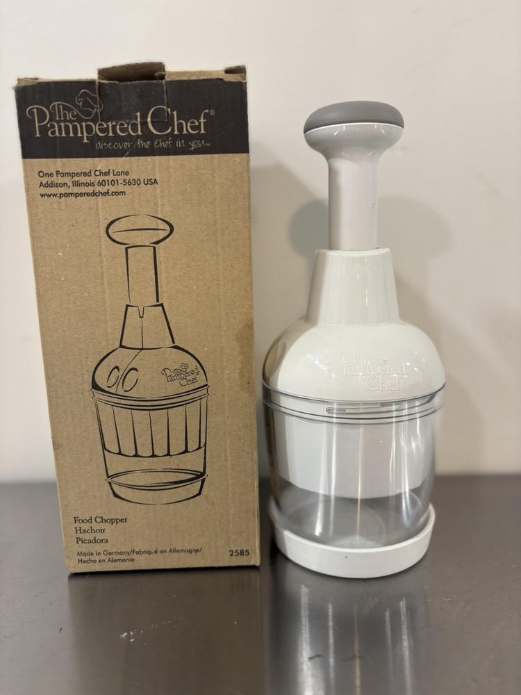 Pampered Chef Food Chopper with Stainless Steel Blades Used Once Like New