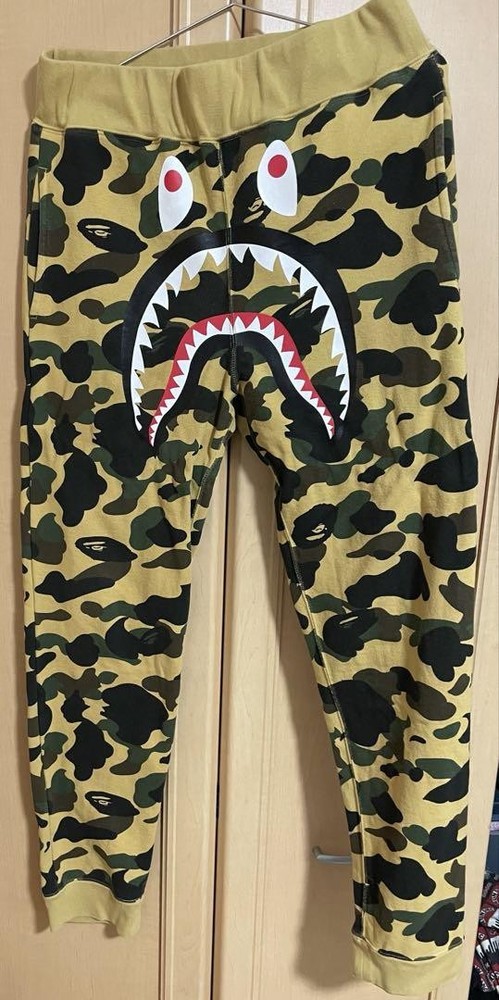 Pre-Owned A.Bathing APE Camo Shark Sweatpants M-107C7