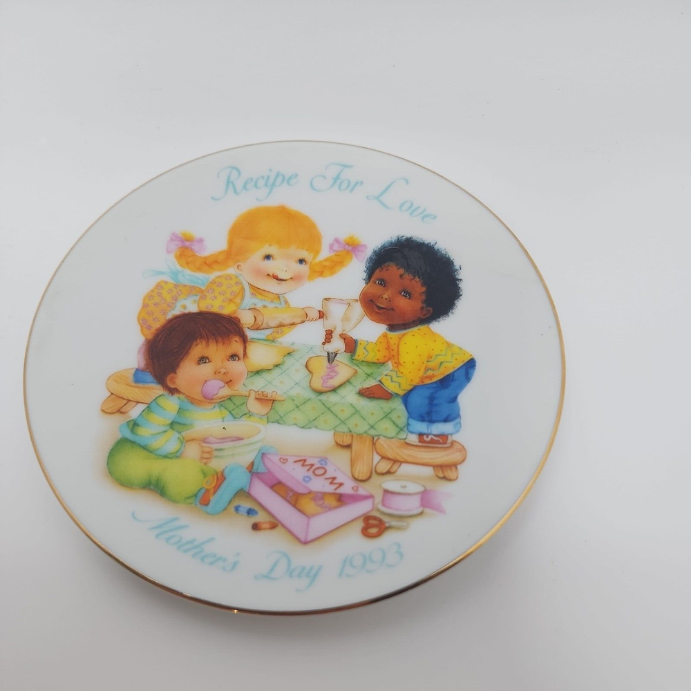 Vintage 1993 Avon Mother's Day Plate Recipe for Love 5