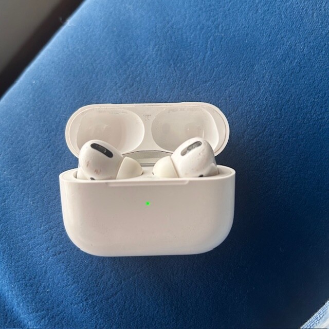 Apple AirPods Pro 2 with MagSafe Charging Case - White