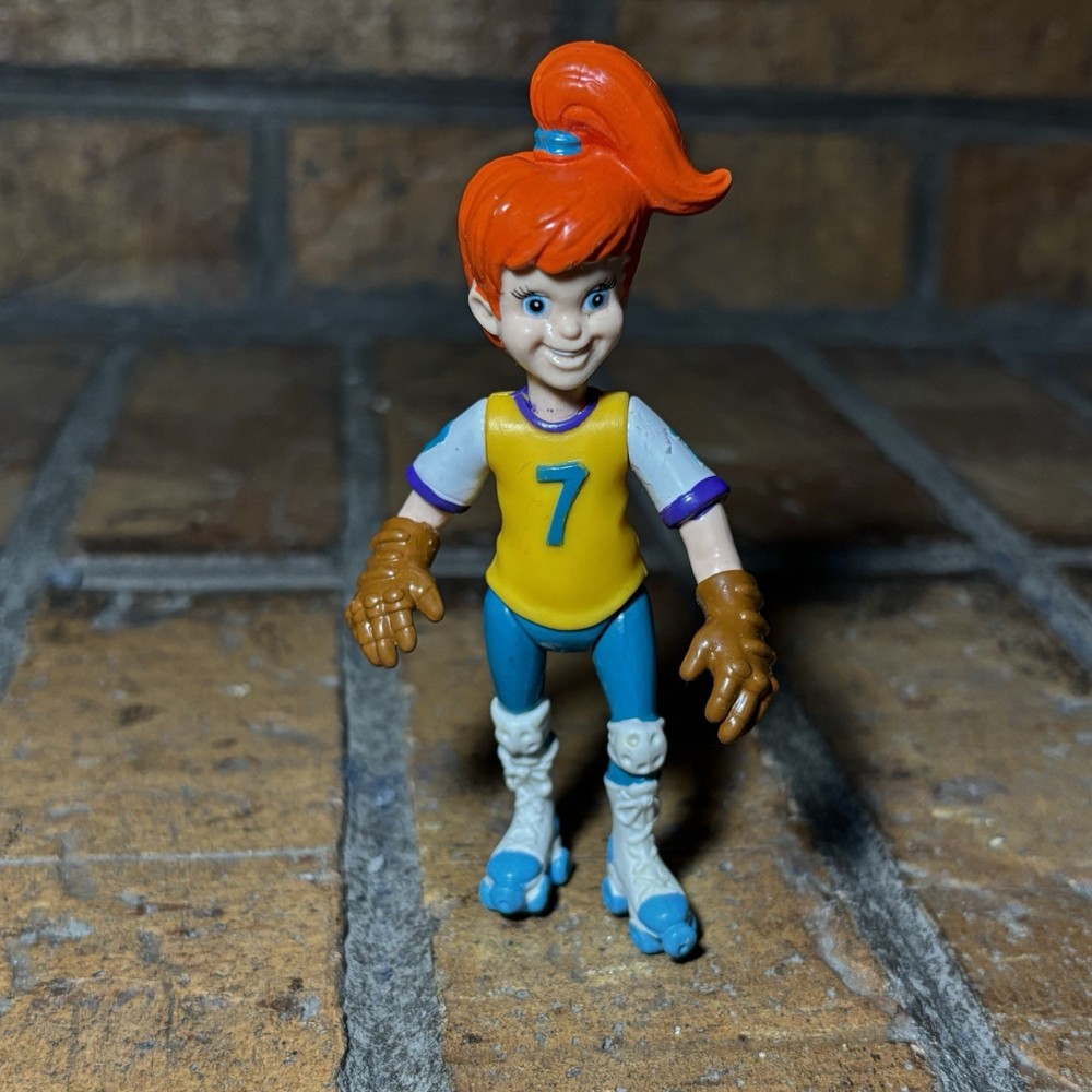 Vintage 1990 Burger King Kid's Club Boomer Roller Skating 4.5 Action Figure Toy