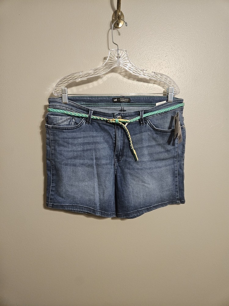 Lee Womens Modern Series midrise fit shorts Size 16M