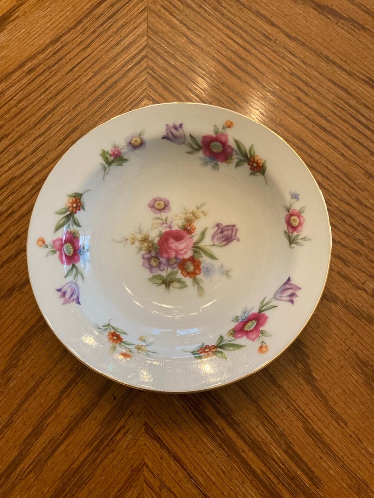 Vintage Dresdenia By Sango Floral With Golden Trim Berry Bowl 5.5
