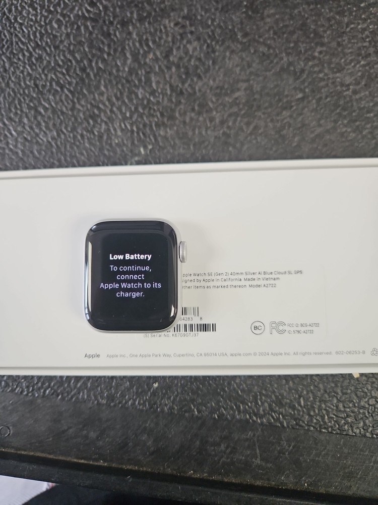 Apple Watch SE 2 40mm Silver Aluminum - Blue Cloud MXEE3LL/A