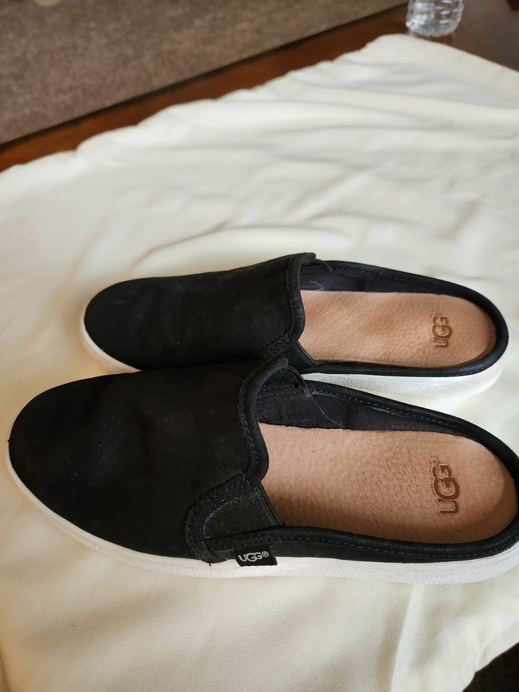 UGG Slip-On Mule Sneakers for Women Size 7 Comfortable Cozy