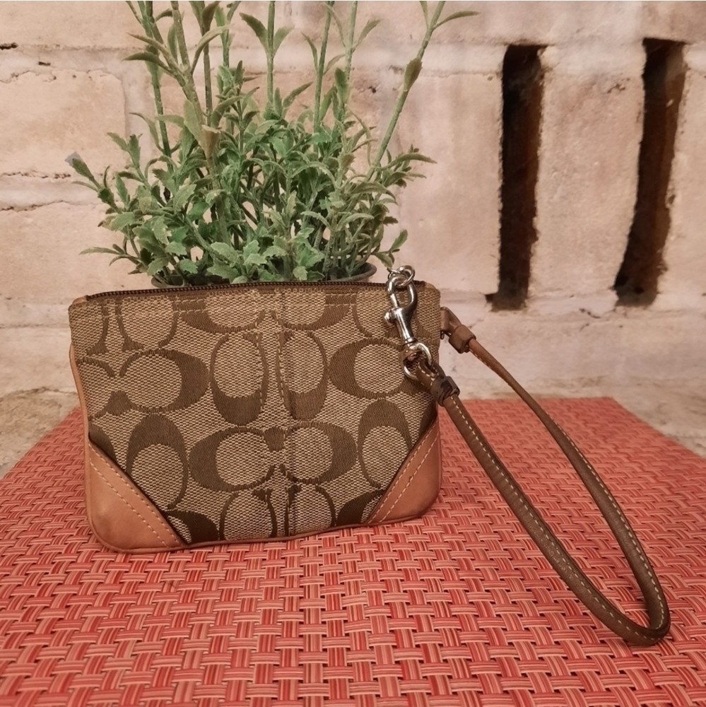 Coach Brown Jacquard Signature C Wristlet Wallet