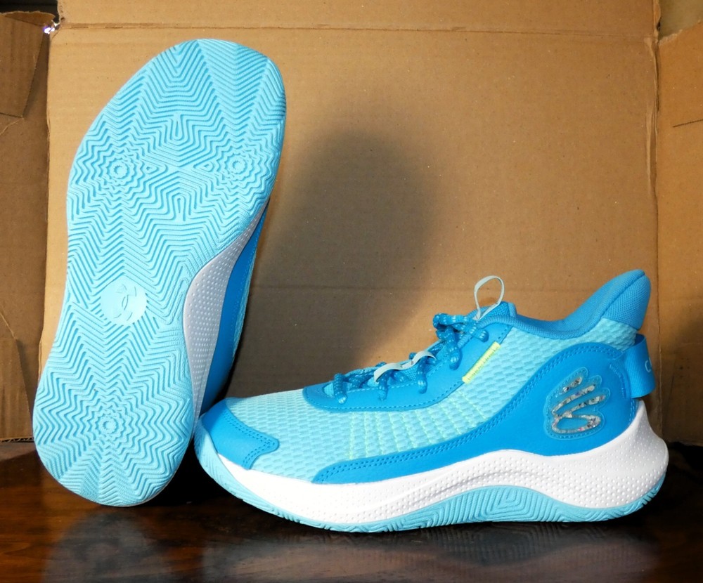 Under Armour Womens Curry Shoes Size 9.5 Like New