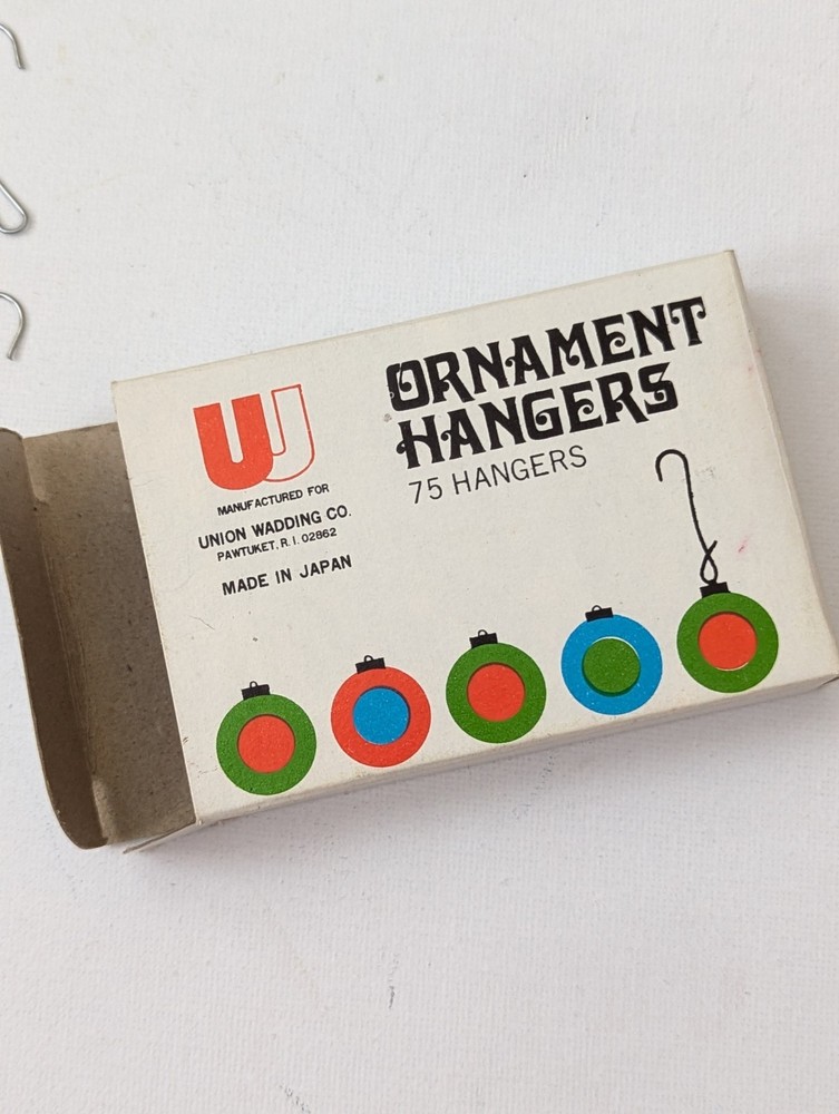 Vintage Japan Union Wadding Christmas Tree Ornament Hooks Set of 35 in Box